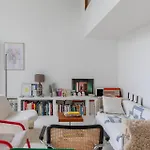 Stylish 2Bd Apartment With Balcony Belleville