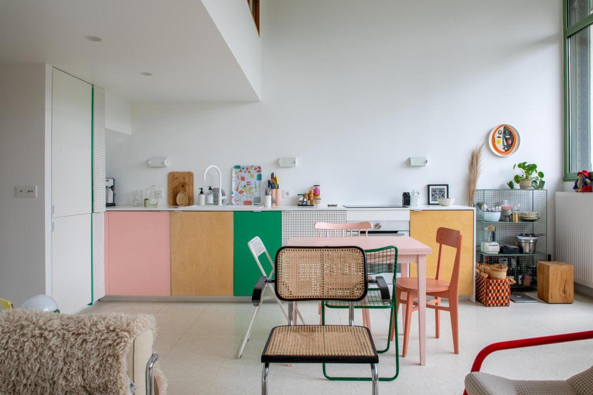 Stylish 2bd With Balcony Belleville