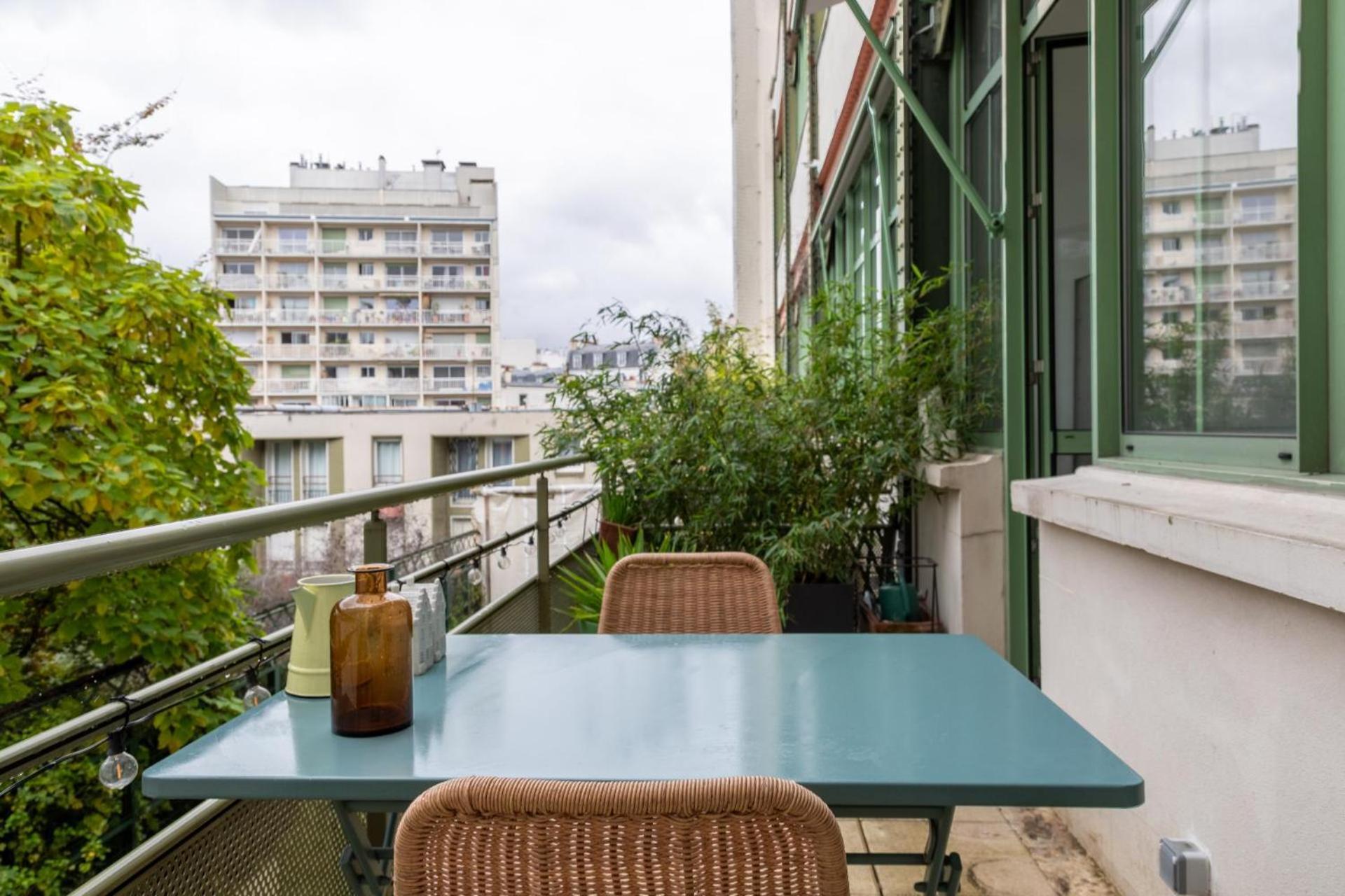 Appartement Stylish 2bd With Balcony Belleville Parijs
