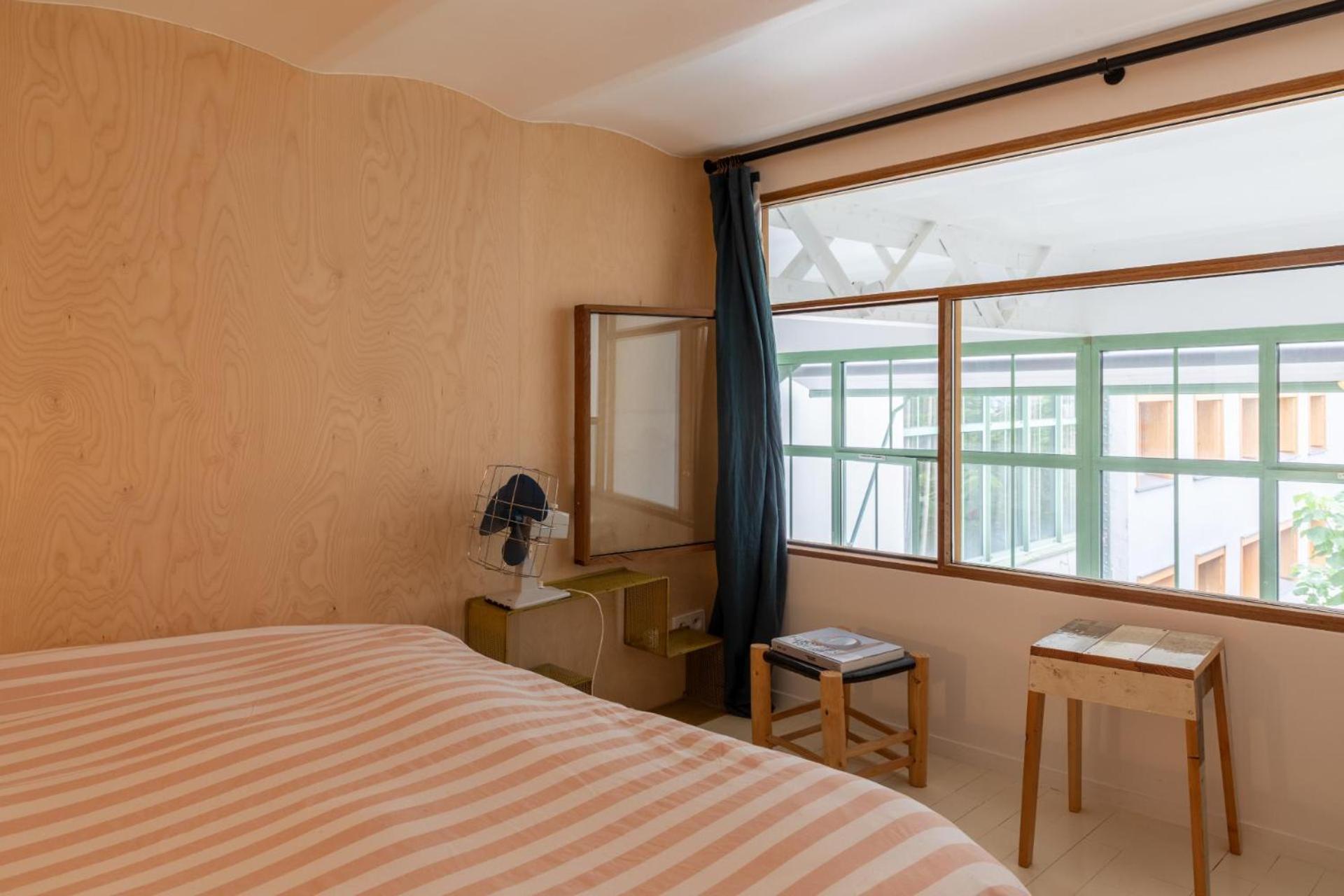 Stylish 2bd With Balcony Belleville *